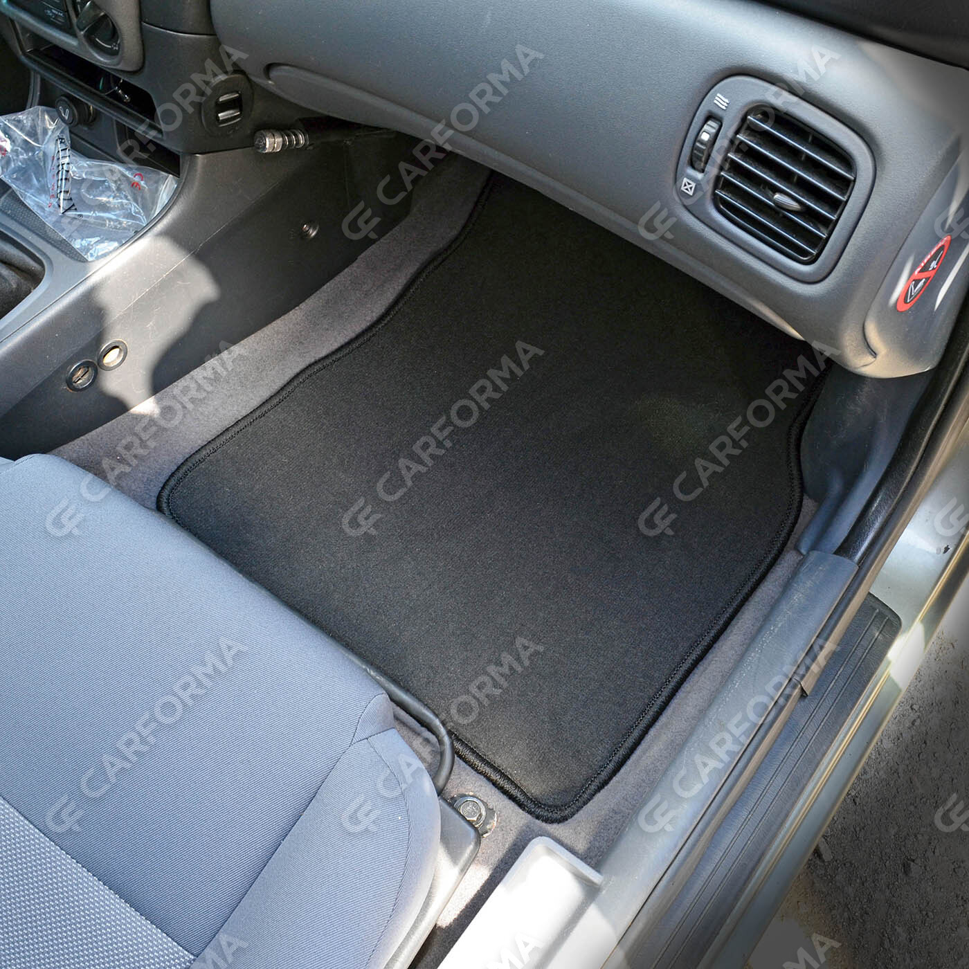 Ворсовые коврики на Nissan Almera 2 (N16) 2000&nbsp;-&nbsp;2006 в Брянске