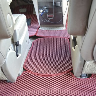Ворсовые коврики на Toyota Sienna II 2003 - 2010 в Брянске