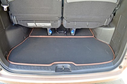 Ворсовые коврики на Nissan Serena (C26) 2010 - 2016 в Брянске