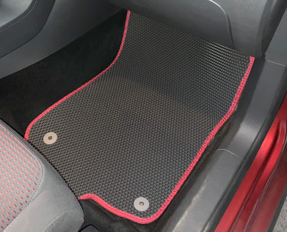 Ворсовые коврики на Seat Leon II 2005 - 2013 в Брянске