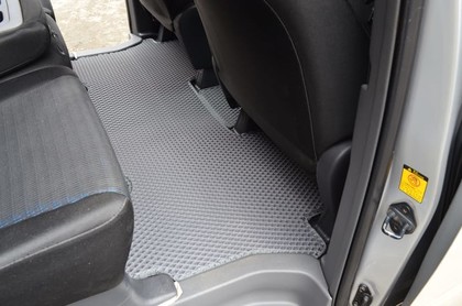 Ворсовые коврики на Toyota Voxy (R70) 2007 - 2013 в Брянске