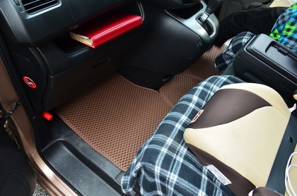 Ворсовые коврики на Nissan Serena (C27) 2016 - 2022 в Брянске