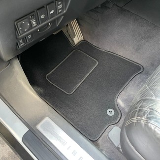 Ворсовые коврики на Infiniti QX70 2013 - 2019 в Брянске