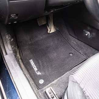 Ворсовые коврики на Mazda 3 2013 - 2019 в Брянске
