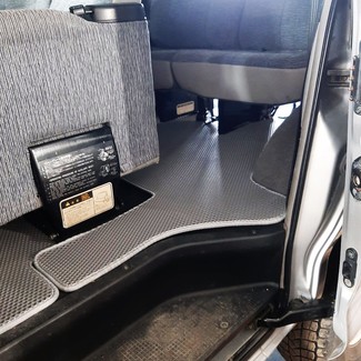 Ворсовые коврики на Mitsubishi Delica 4 1994 - 2007 в Брянске
