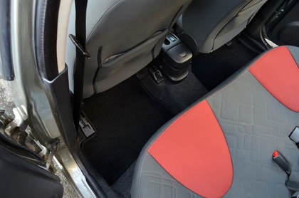 Ворсовые коврики на Nissan Micra (K12) 2003 - 2010 в Брянске