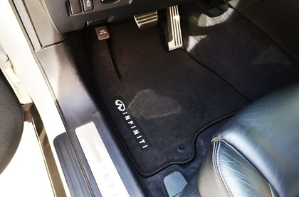 Ворсовые коврики на Infiniti QX70 2013 - 2019 в Брянске