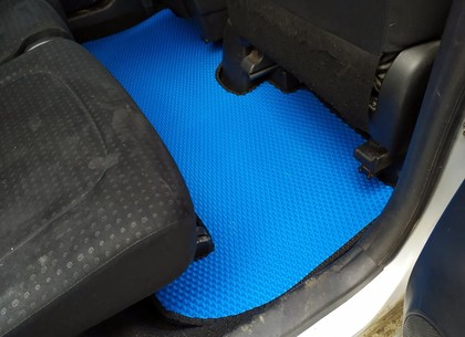 Ворсовые коврики на Toyota Ractis I 2005 - 2010 в Брянске