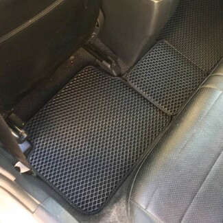 Ворсовые коврики на Toyota Corolla Axio (E14) 2006 - 2012 в Брянске Ворсовые коврики на Toyota Corolla Axio (E14) 2006 - 2012 в Брянске