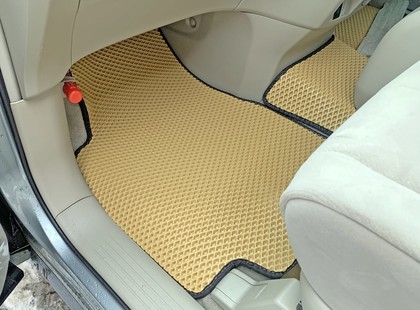 Ворсовые коврики на Toyota Estima III 2006 - 2019 в Брянске