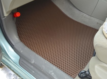 Ворсовые коврики на Toyota Belta 2005 - 2012 в Брянске
