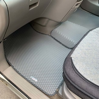 Ворсовые коврики на Toyota Estima II 2000 - 2005 в Брянске
