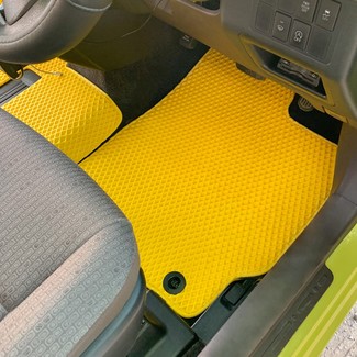 Ворсовые коврики на Toyota Porte II 2012 - 2020 в Брянске