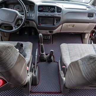 Ворсовые коврики на Mitsubishi Space Gear 1994 - 2007 в Брянске