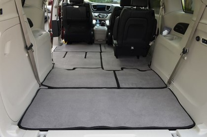 Ворсовые коврики на Chrysler Pacifica II 2016 - 2025 в Брянске