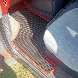 Ворсовые коврики на Toyota Estima I 1990 - 1999 в Брянске