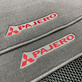 Ворсовые коврики на Mitsubishi Pajero III 1999 - 2006 в Брянске