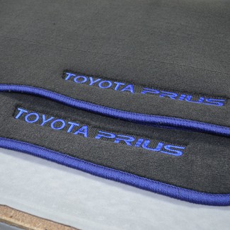 Ворсовые коврики на Toyota Prius (30) 2009 - 2016 в Брянске