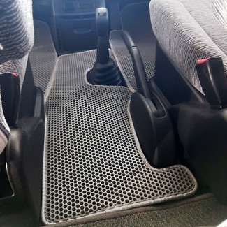 Ворсовые коврики на Mitsubishi Delica 4 1994 - 2007 в Брянске