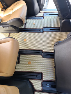 Ворсовые коврики на KIA Carnival IV корейская сборка 2020 - 2025 в Брянске
