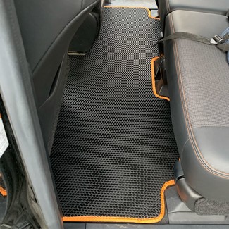Ворсовые коврики на Toyota Sienta II 2015 - 2022 в Брянске