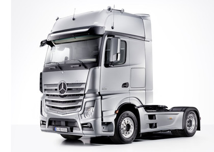 Ворсовые коврики на Mercedes Actros MP4 MP5 тягач GigaSpace 2011 - 2025 в Брянске
