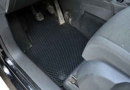 Ворсовые коврики на Volkswagen Touran 2003 - 2015 в Брянске