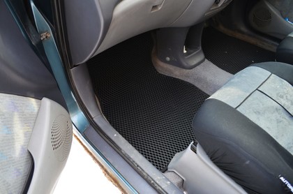 Ворсовые коврики на Toyota Raum I 1997 - 2003 в Брянске