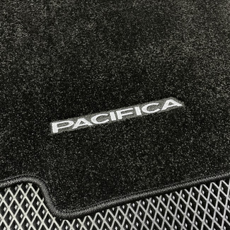 Ворсовые коврики на Chrysler Pacifica I 2003 - 2008 в Брянске