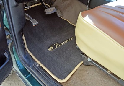 Ворсовые коврики на Ford Bronco 1979 - 1986 в Брянске