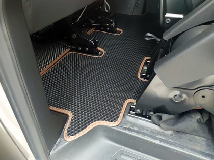 Ворсовые коврики на Volkswagen Caravelle (T6.1) 2019 - 2024 в Брянске