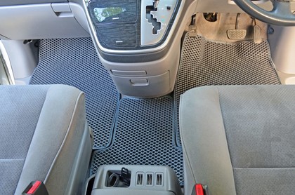 Ворсовые коврики на Toyota Alphard (H10) 2002 - 2008 в Брянске