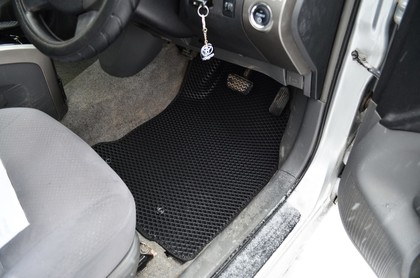 Ворсовые коврики на Toyota Prius (20) 2004 - 2009 в Брянске