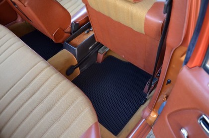 Ворсовые коврики на Mercedes W123 1975 - 1986 в Брянске