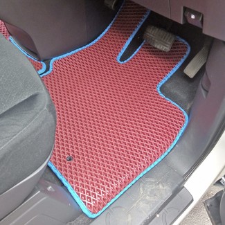 Коврики на Mitsubishi Delica D:5 2007 - 2025 в Брянске