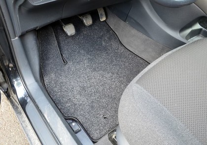 Ворсовые коврики на Toyota Auris I 2006 - 2012 в Брянске