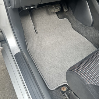 Ворсовые коврики на Nissan Tiida (C11) 2004 - 2014 в Брянске