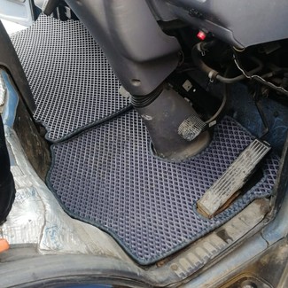Ворсовые коврики на Nissan Atlas (F23) 1992 - 2007 в Брянске