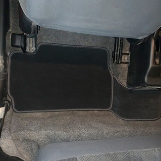 Ворсовые коврики на Mitsubishi Pajero iO 1998 - 2007 в Брянске