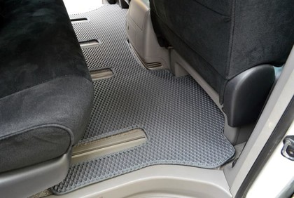 Ворсовые коврики на Toyota Alphard (H10) 2002 - 2008 в Брянске