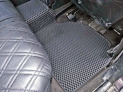 Ворсовые коврики на Mercedes 190 (W201) 1982 - 1993 в Брянске