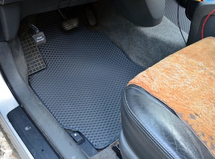 Ворсовые коврики на Toyota Prius (20) 2004 - 2009 в Брянске
