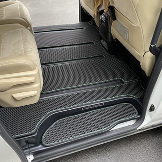 Ворсовые коврики на Toyota Vellfire (H30) 2015 - 2023 в Брянске