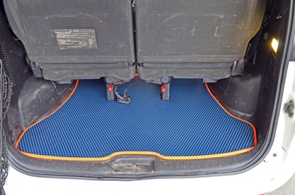 Ворсовые коврики на Nissan Serena (C25) 2005 - 2010 в Брянске