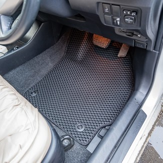 Ворсовые коврики на Toyota Prius (30) 2009 - 2016 в Брянске