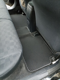 Ворсовые коврики на Toyota Corolla Fielder (E14) 2006 - 2012 в Брянске Ворсовые коврики на Toyota Corolla Fielder (E14) 2006 - 2012 в Брянске