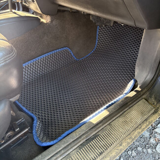 Ворсовые коврики на Jeep Grand Cherokee (ZJ) 1992 - 1999 в Брянске Ворсовые коврики на Jeep Grand Cherokee (ZJ) 1992 - 1999 в Брянске