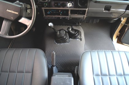 Ворсовые коврики на Toyota Land Cruiser 70 2006 - 2025 в Брянске
