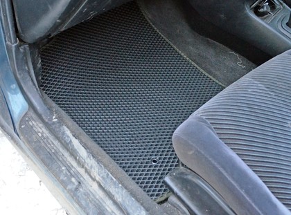 Ворсовые коврики на Toyota Sprinter Marino 1992 - 1997 в Брянске