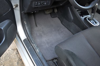 Ворсовые коврики на Nissan Tiida (C11) 2004 - 2014 в Брянске